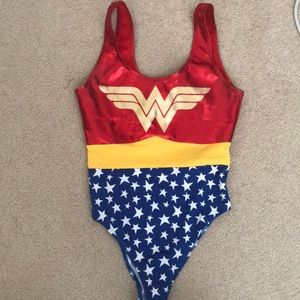 New Forever21 Woman’s Super Woman Bodysuit Size S